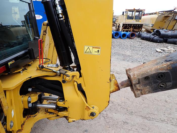 Used 2018 CAT 420F2 Loader Backhoe