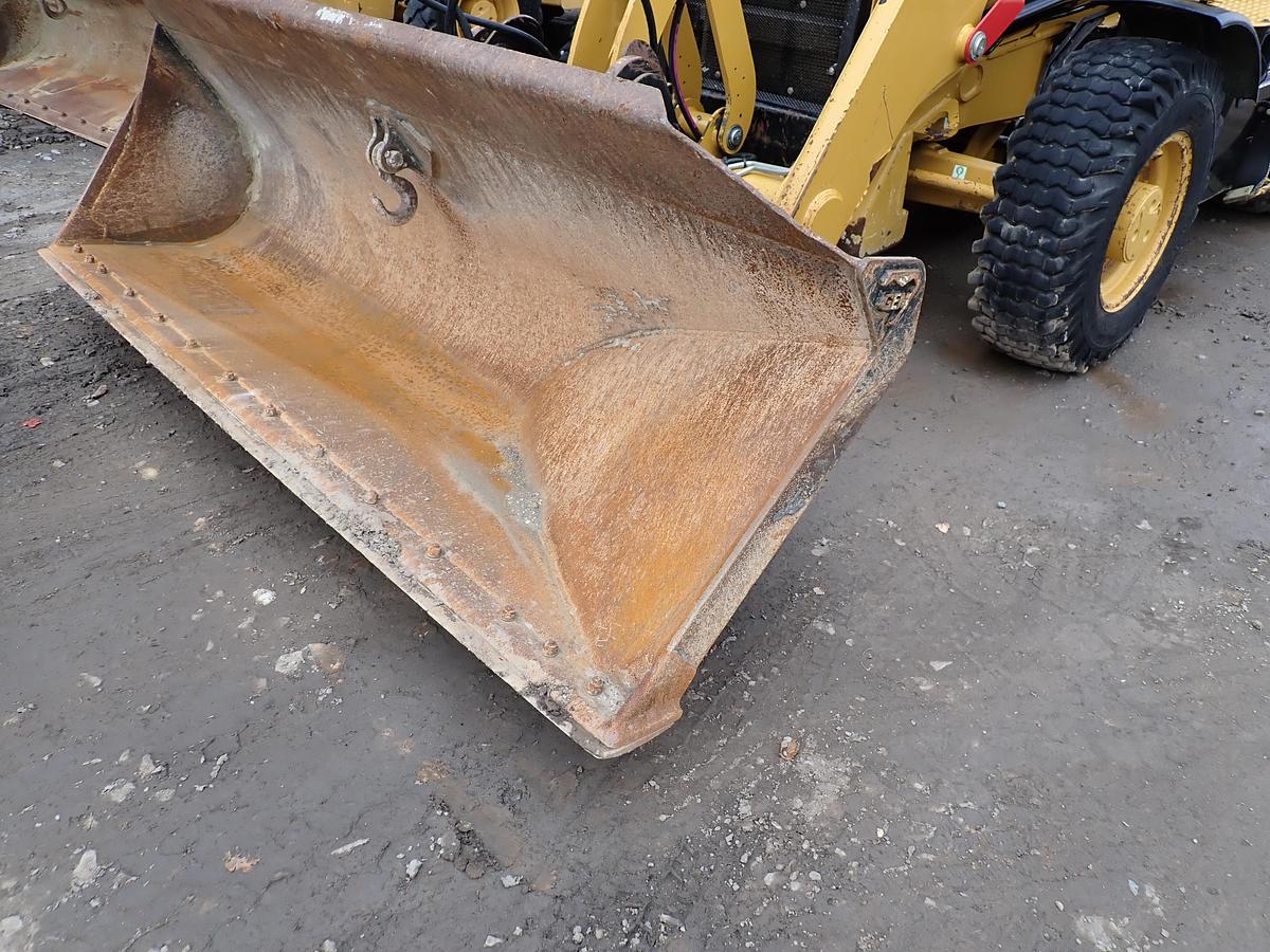 Used 2022 CAT 420 XE Backhoe Loader 