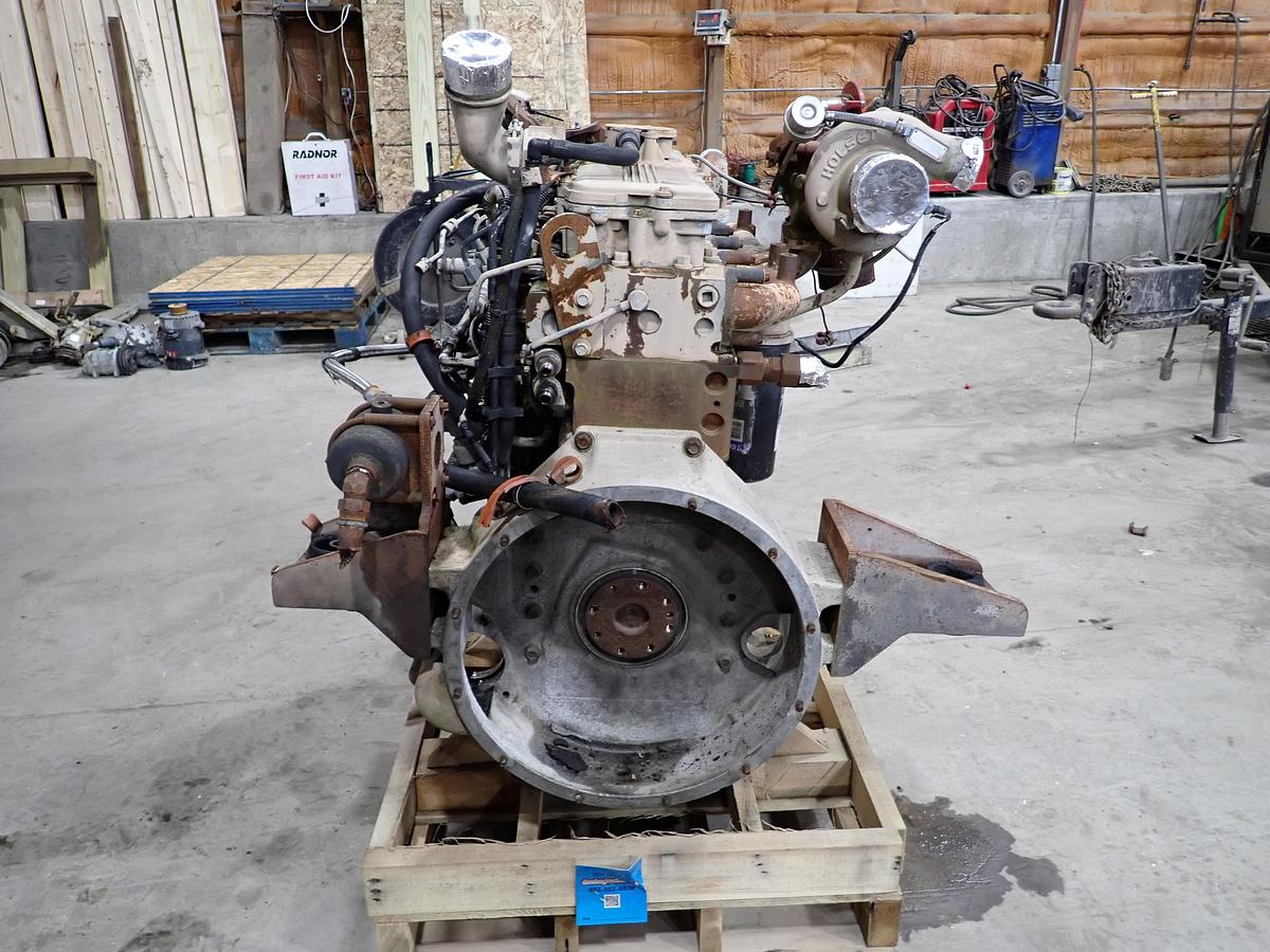 Used 2013 Cummins ISC 300E