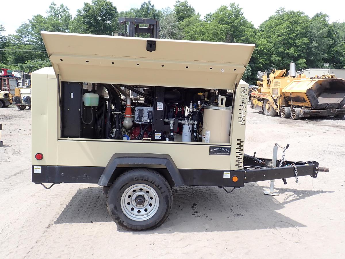 Used 2023 Doosan P425/HP375 Air Compressor 409 HOURS!