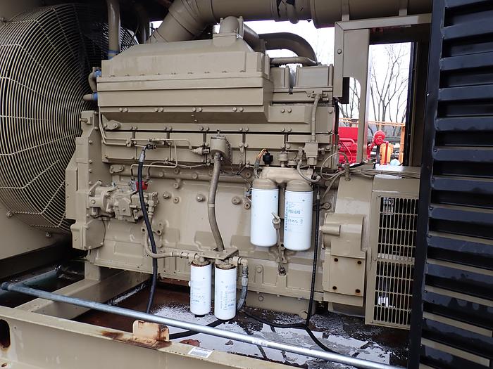 Used 1990 Cummins KTTA19-G1 Generator Set LOW HOURS!