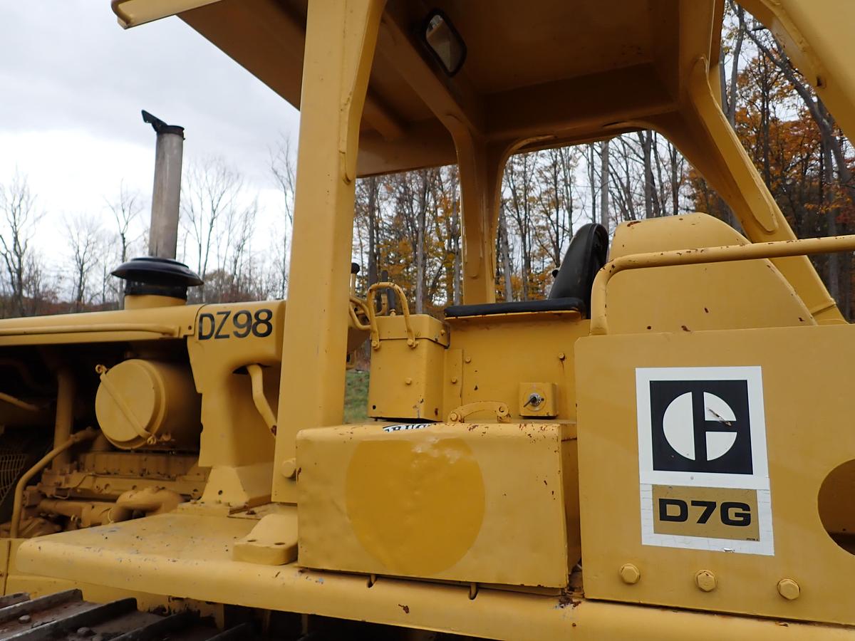 Used 1980 CAT D7G Crawler Dozer w/ RIPPER!