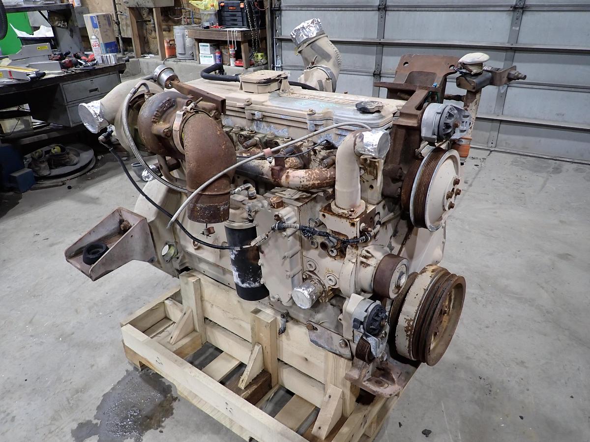 Used 2013 Cummins ISC 300E