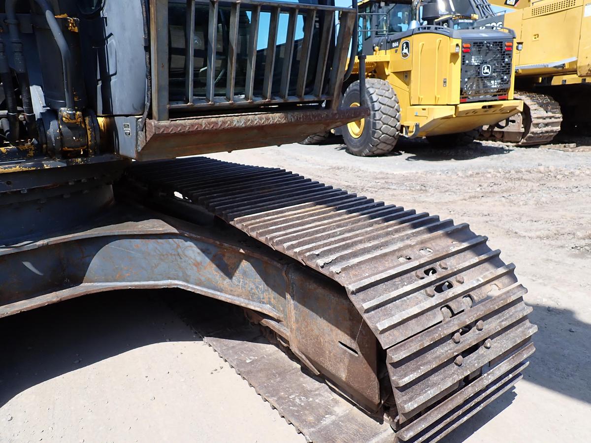 Used 2004 John Deere 330C LC Hydraulic Excavator