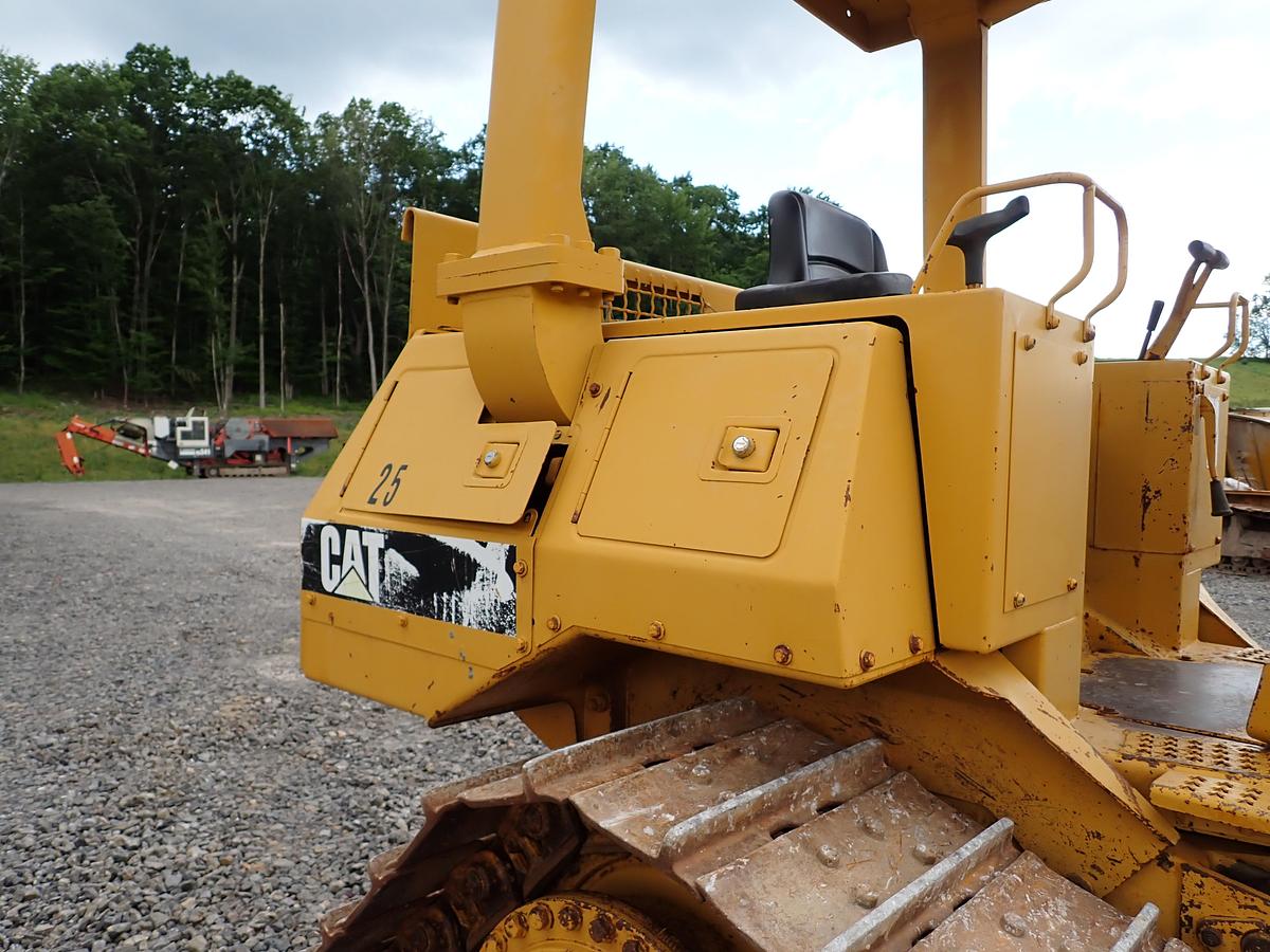 Used 1989 CAT D4H Series II Crawler Dozer 