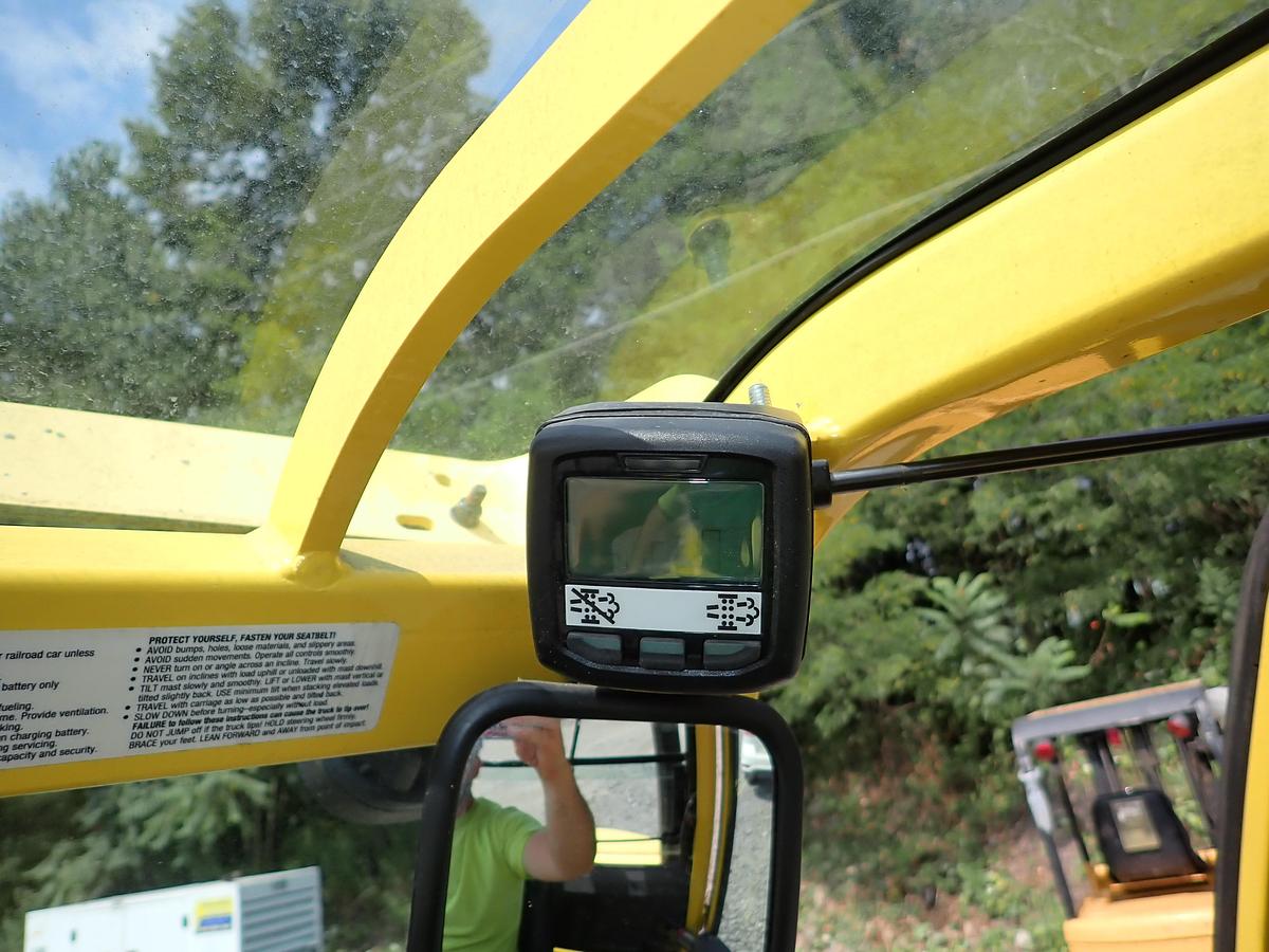 Used 2015 Hyster H80FT Diesel Forklift LOW HOURS! POSITIONERS!