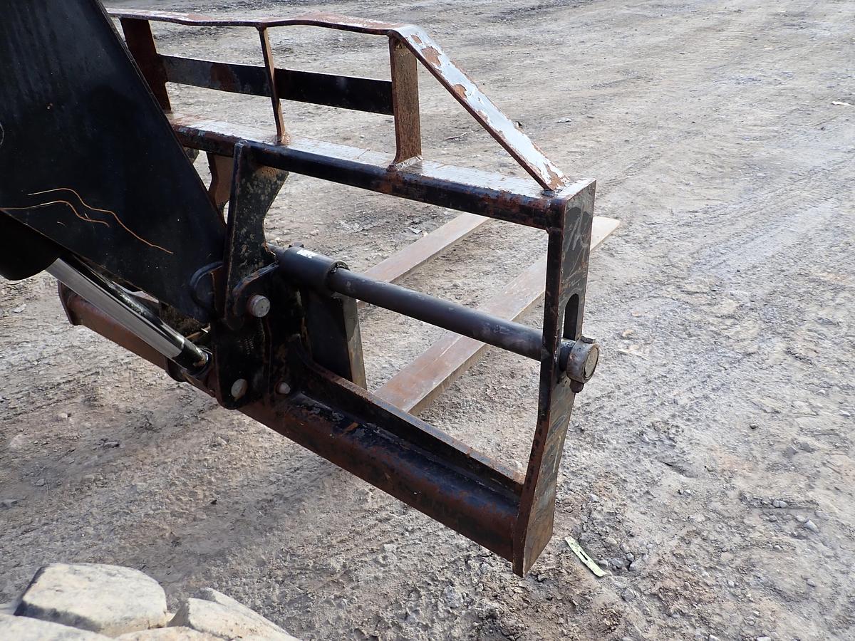 Used 2018 Skytrak 8042 8K Telehandler