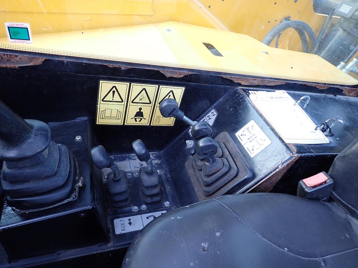 Used 2019 JCB 510-56 10K Telehandler 3200 HOURS