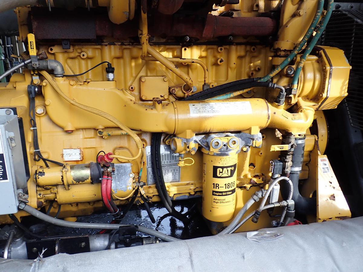 Used 2004 Sullair DE18 1550 CFM Oil Free Air Compressor CAT C16 5281 HRS