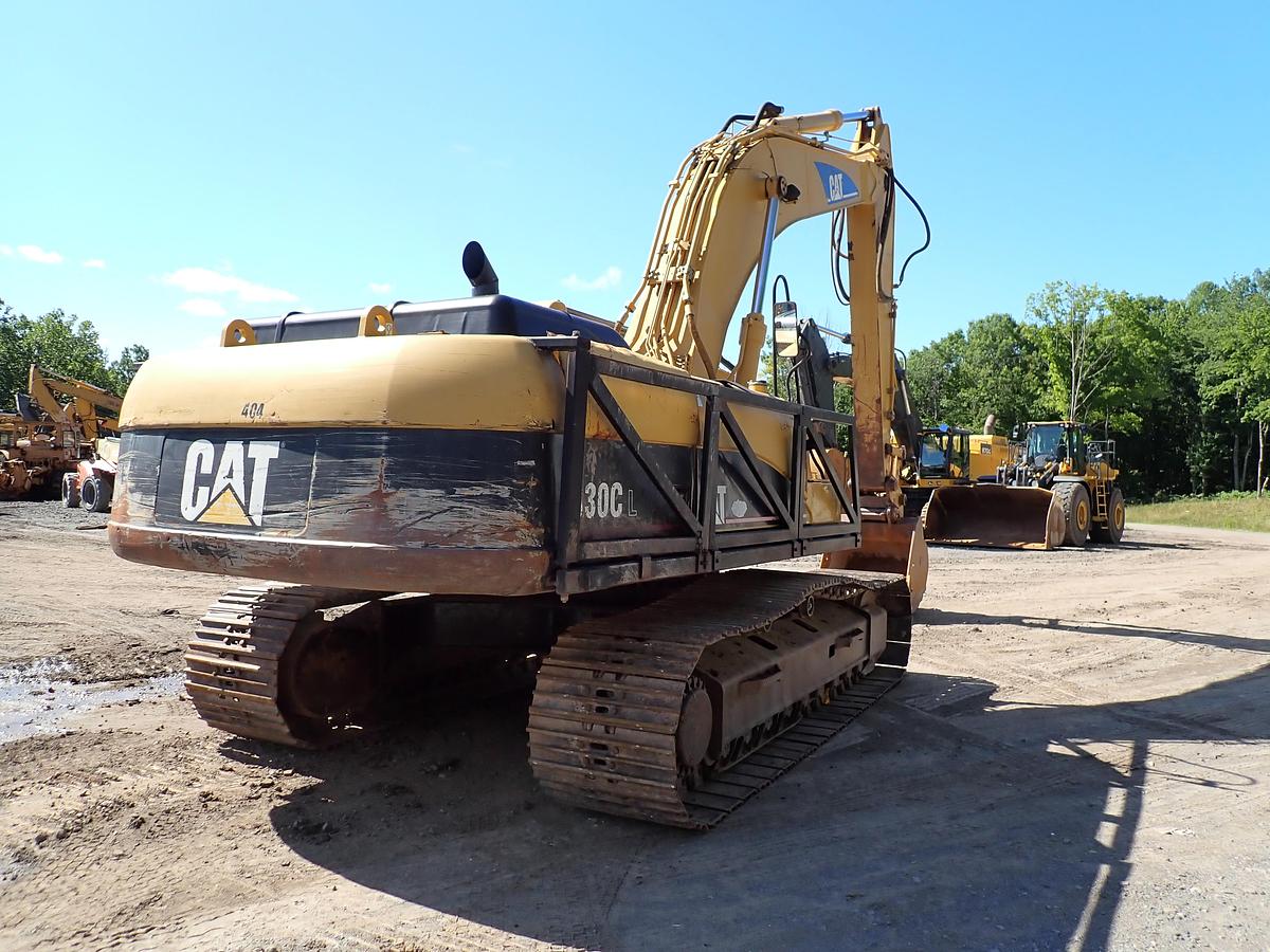 Used 2004 CAT 330CL Hydraulic Excavator