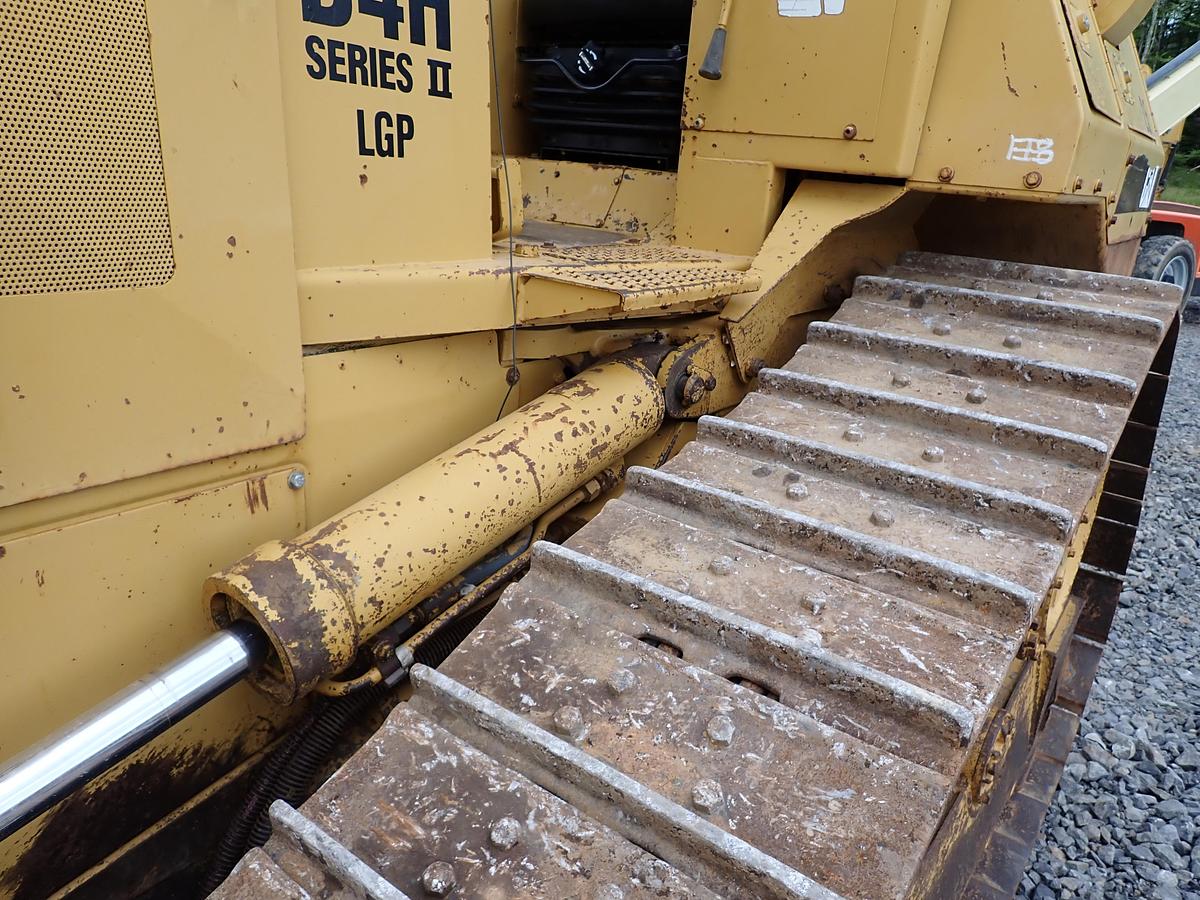 Used 1989 CAT D4H Series II Crawler Dozer 