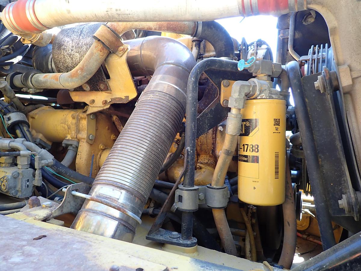 Used 2004 CAT 735 Articulated Haul Truck