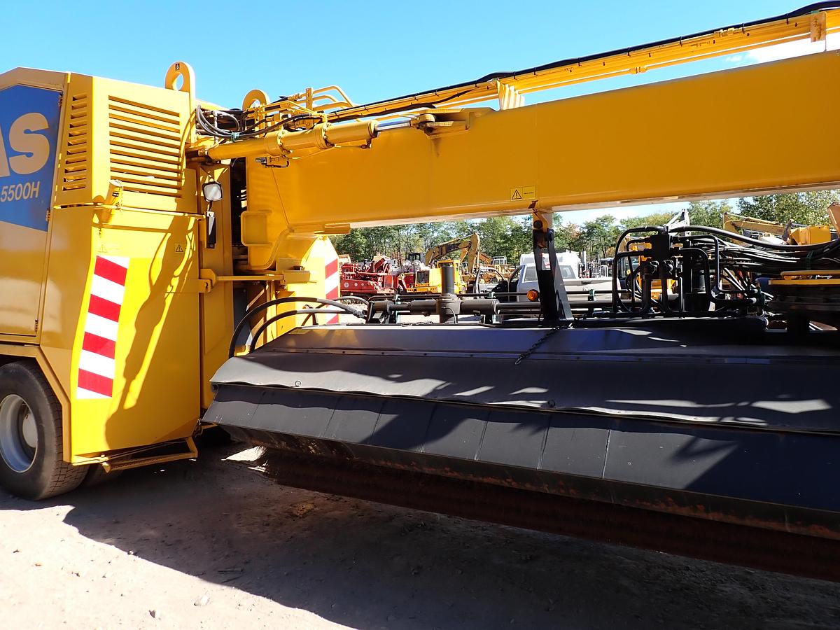 Used 2001 Vammas PSB 5500H Airport Runway Sweeper 