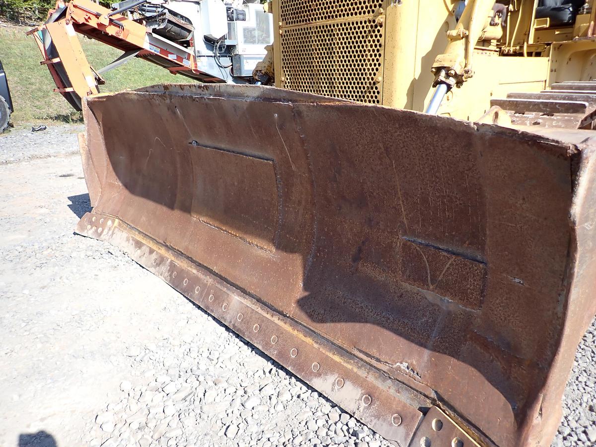 Used 1971 CAT D8H Crawler Dozer w/ RIPPER!