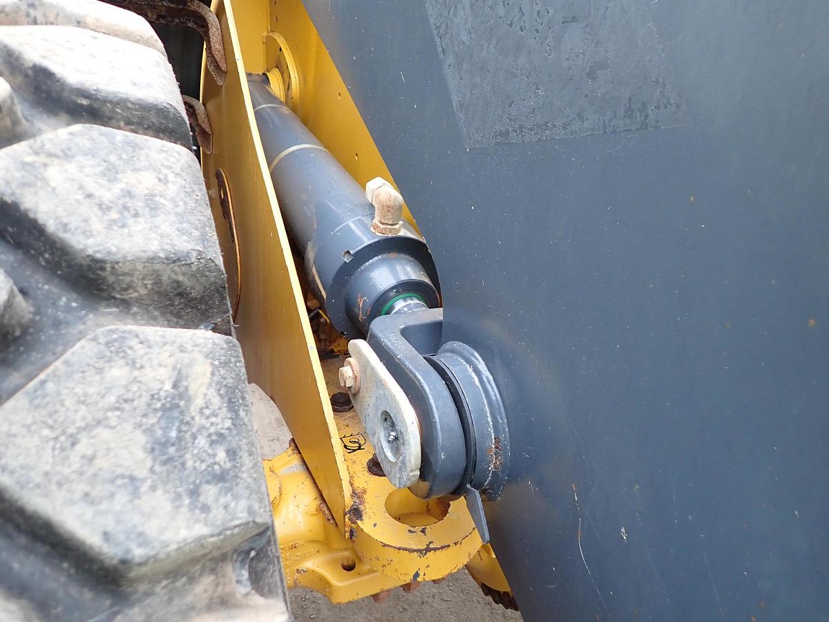 Used 2021 John Deere 724P Wheel Loader QUICK COUPLER