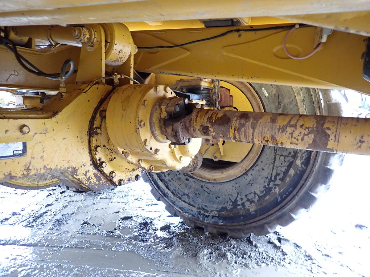 Used 2000 John Deere 300C Articulated Haul Truck