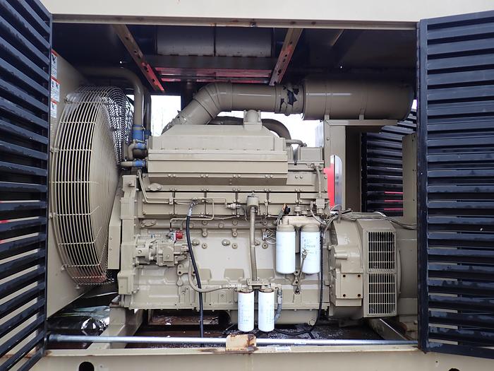 Used 1990 Cummins KTTA19-G1 Generator Set LOW HOURS!