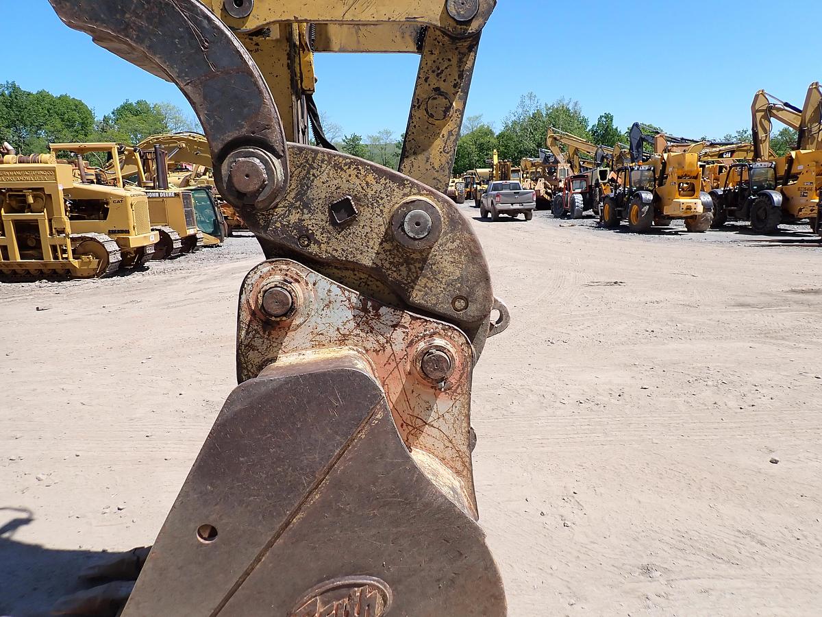 Used 2006 CAT 320CL