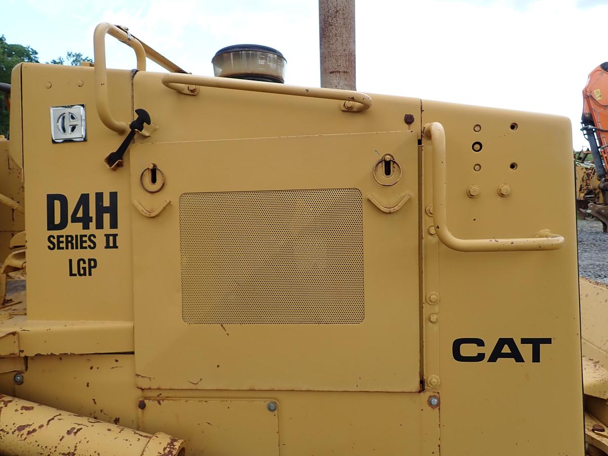 Used 1989 CAT D4H Series II Crawler Dozer 