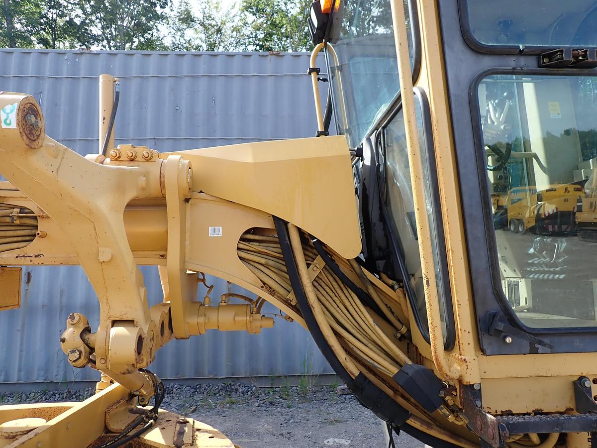 Used 1998 CAT 163H Motor Grader