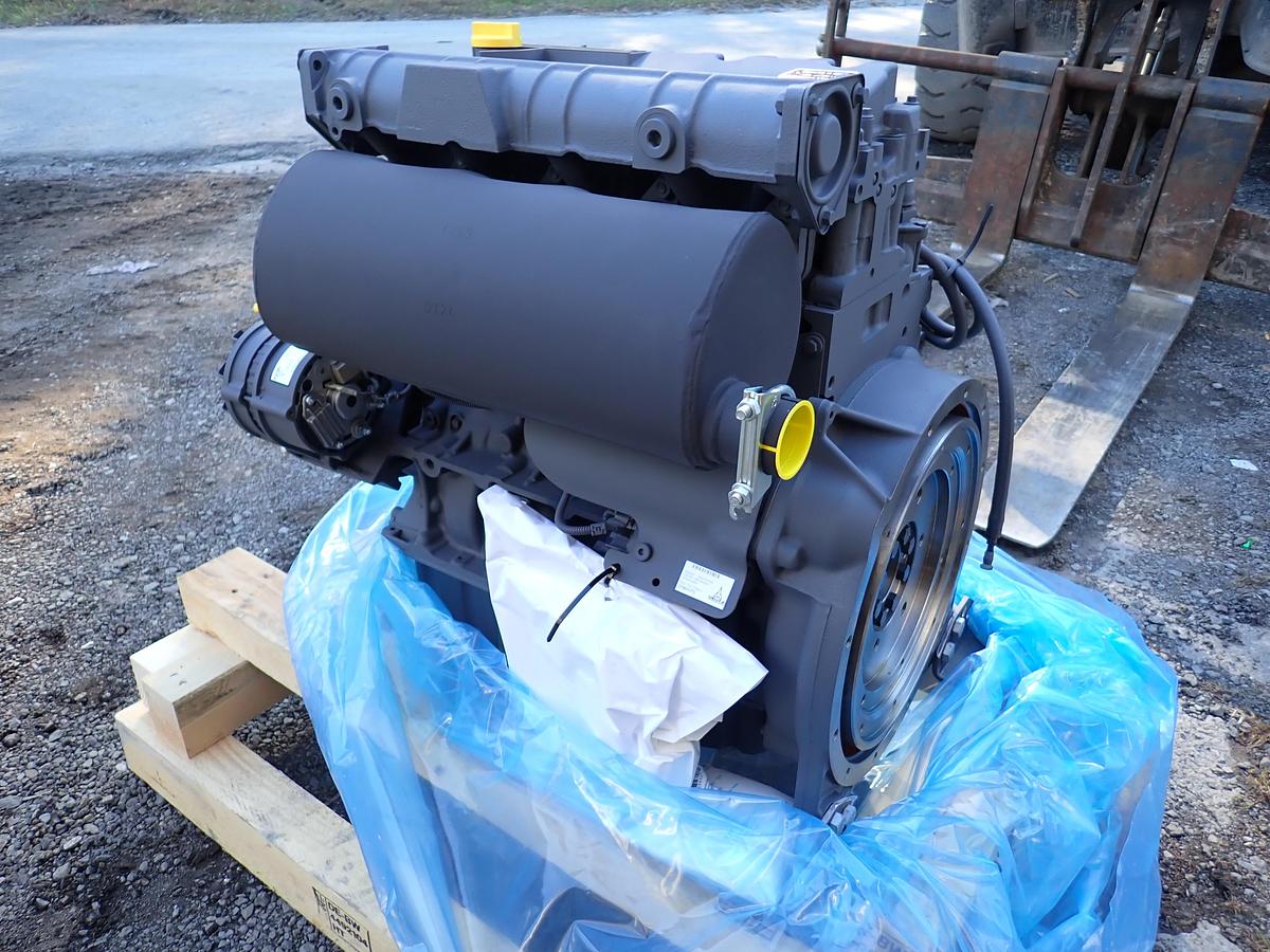 Deutz D2011 L04 Diesel Engine FACTORY NEW REPLACEMENT UNIT