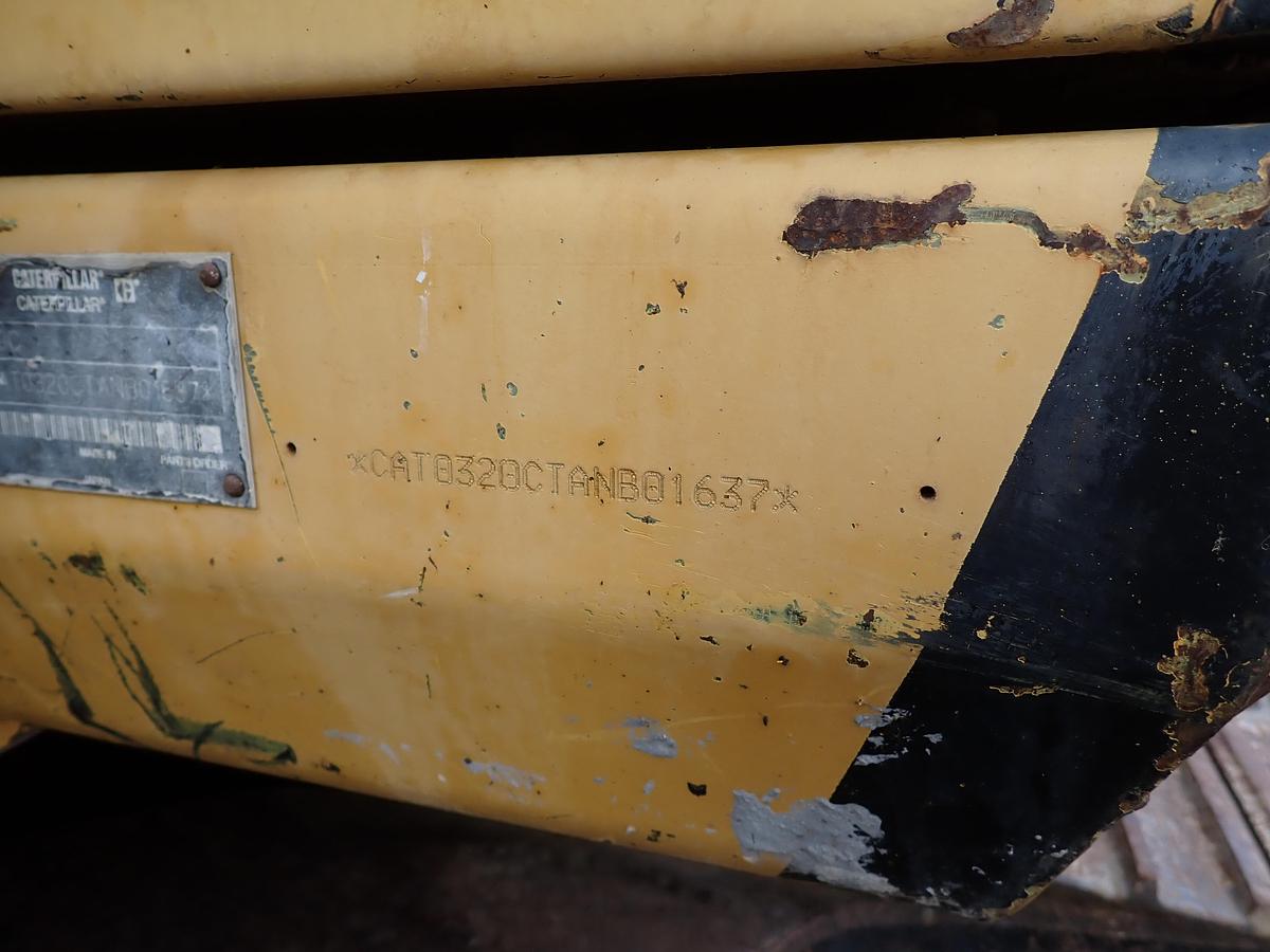 Used 2001 CAT 320CL Hydraulic Excavator