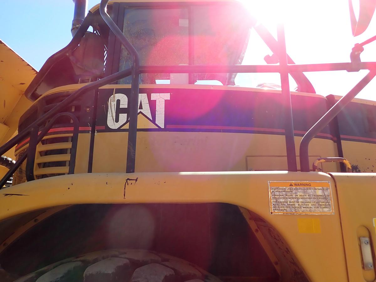 Used 2004 CAT 735 Articulated Haul Truck