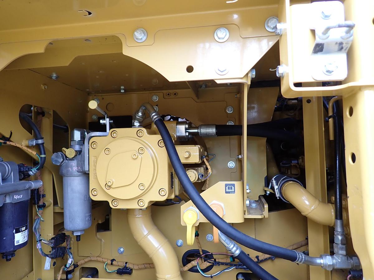 Used 2020 CAT 323 Hydraulic Excavator HYDRAULIC THUMB!