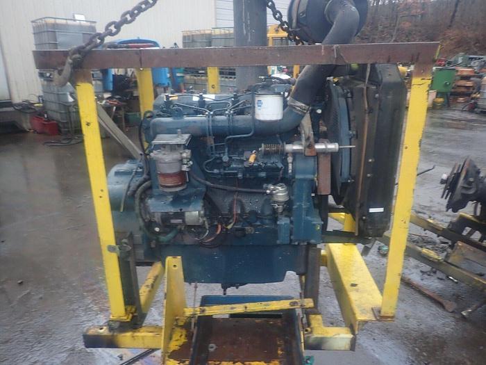 Used Kubota V4702 Diesel Engine RUNS MINT! VIDEO! Tractor M8580 Industrial 4702