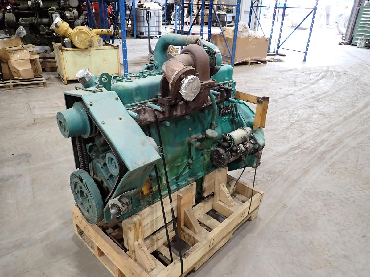 Used Komatsu S6D105-1 Turbo Diesel Engine LOW HOURS! Onan 0665T