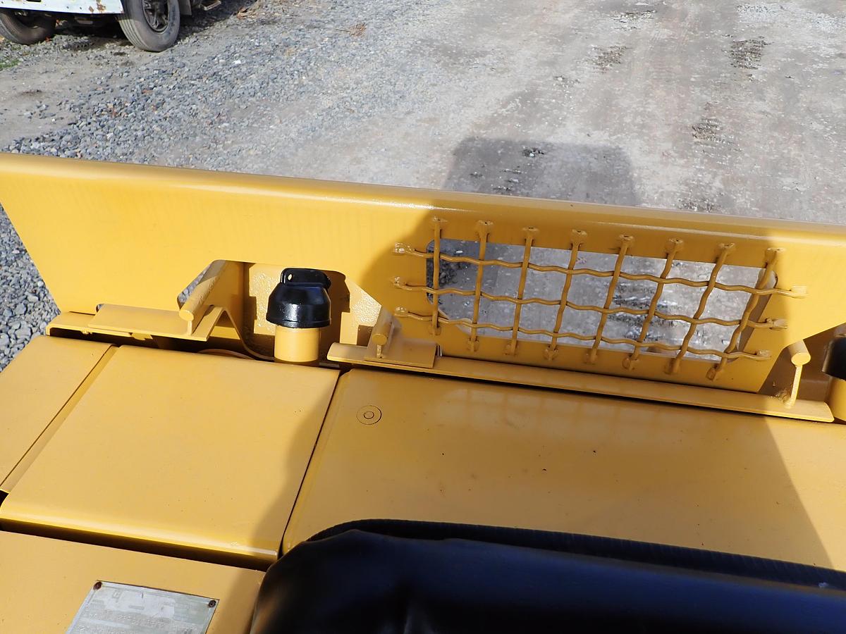 Used 1988 CAT D4H Series II Crawler Dozer