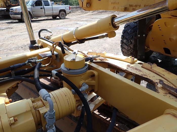 Used 2015 CAT 120M2 AWD