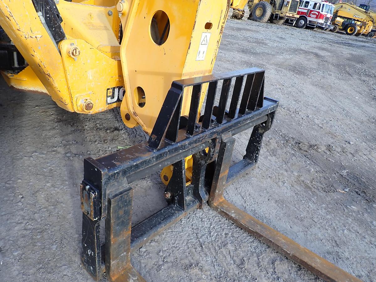 Used 2018 JCB 510-56 10K Telehandler