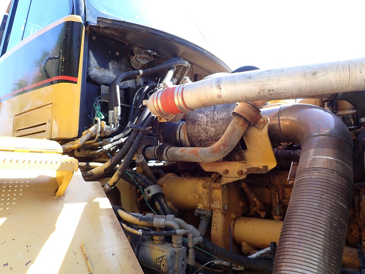 Used 2004 CAT 735 Articulated Haul Truck