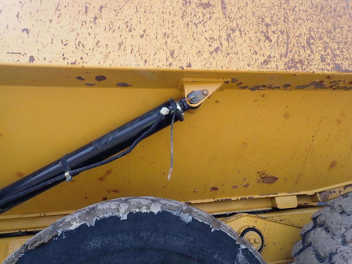 Used 2014 CAT 740B Articulated Truck