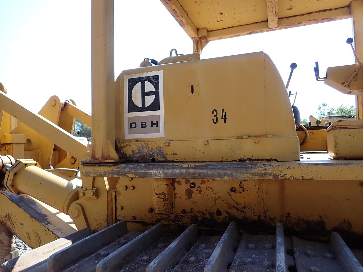 Used 1971 CAT D8H Crawler Dozer w/ RIPPER!