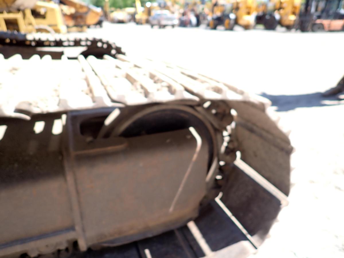Used 2006 CAT 320CL