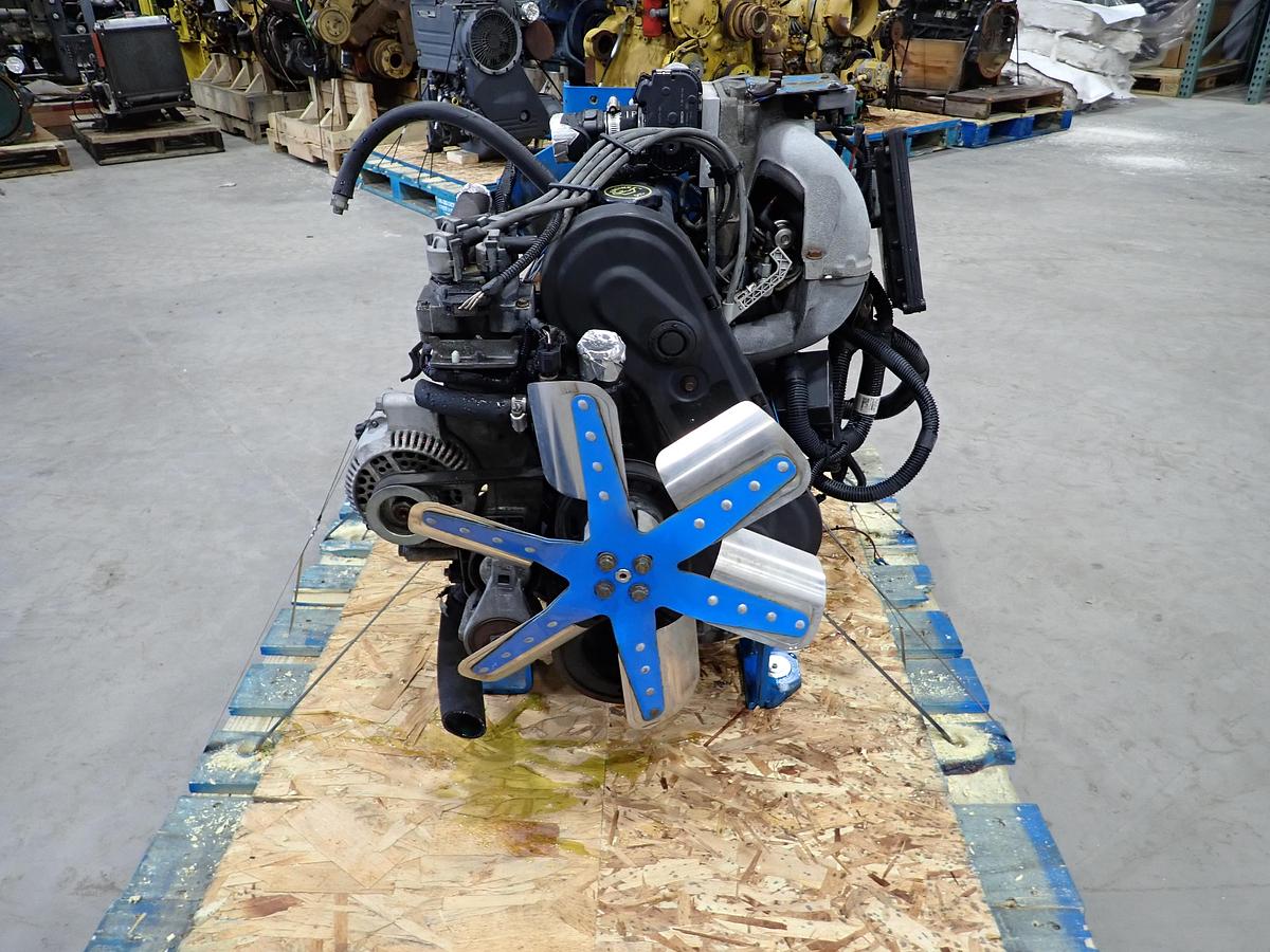 Used 2005 Ford LRG425 Gas Engine