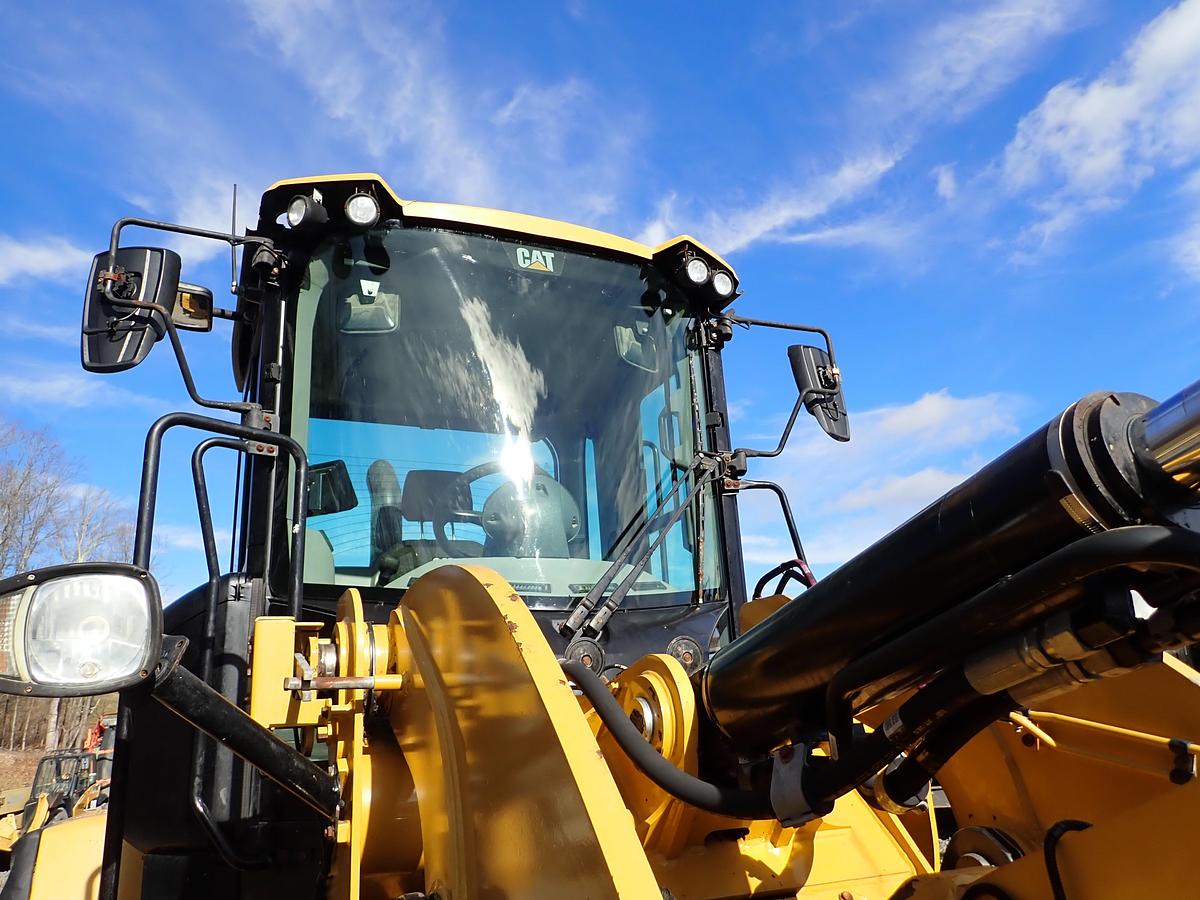 Used 2019 CAT 930M Wheel Loader