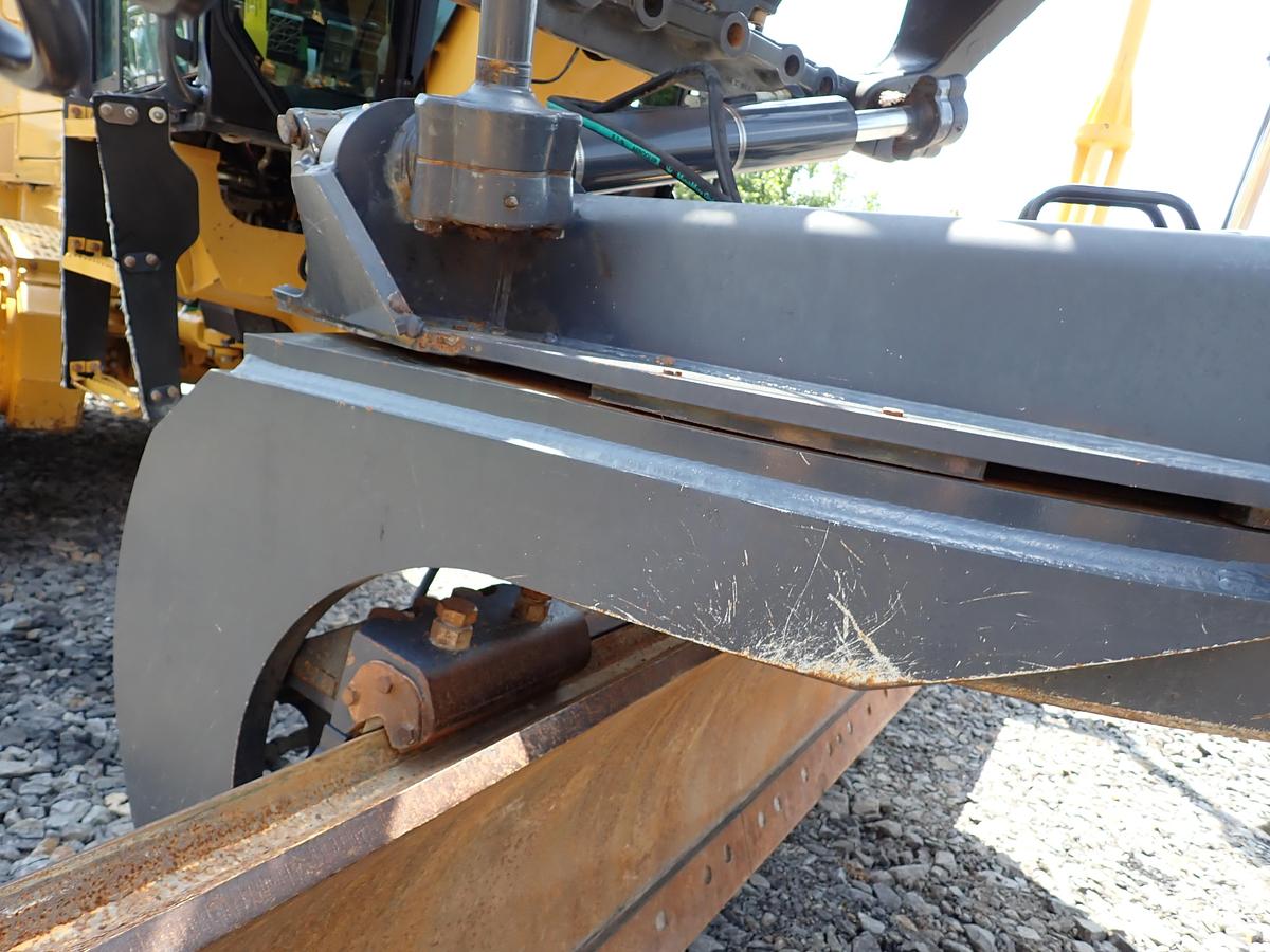 Used 2016 John Deere 772GP Motor Grader w/ GPS