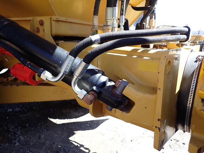Used 2014 CAT 740B