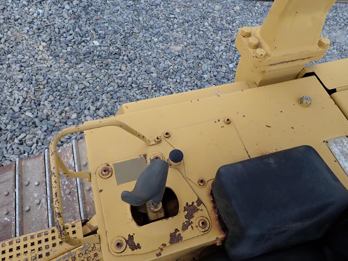 Used 1989 CAT D4H Series II Crawler Dozer 