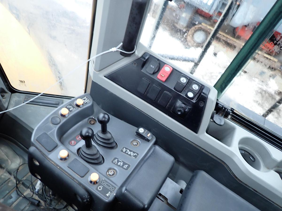 Used 2018 CAT 980M Wheel Loader