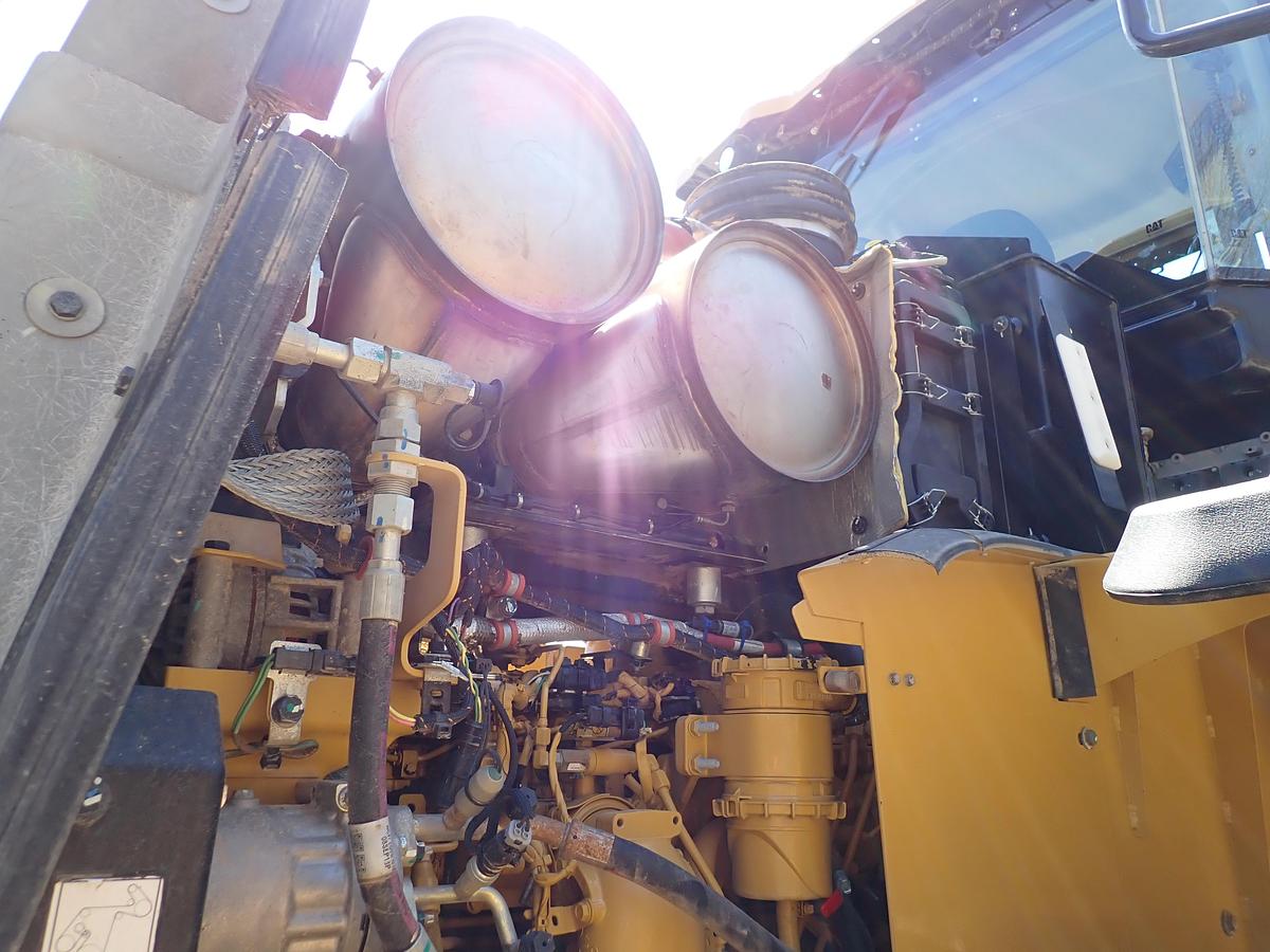 Used 2019 CAT 966M Wheel Loader Q/C & FORKS