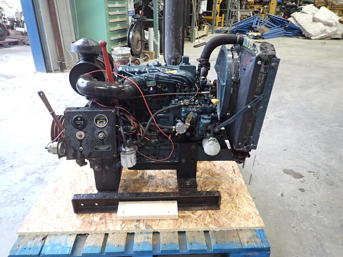 Used Kubota V2203 Diesel Engine POWER UNIT w/ PTO CLUTCH