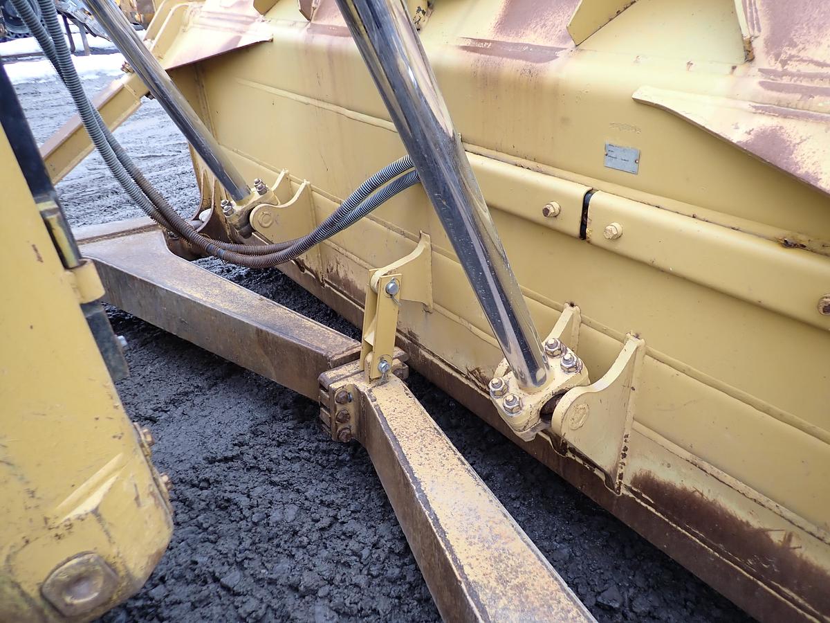 Used 2004 CAT D6R XL II