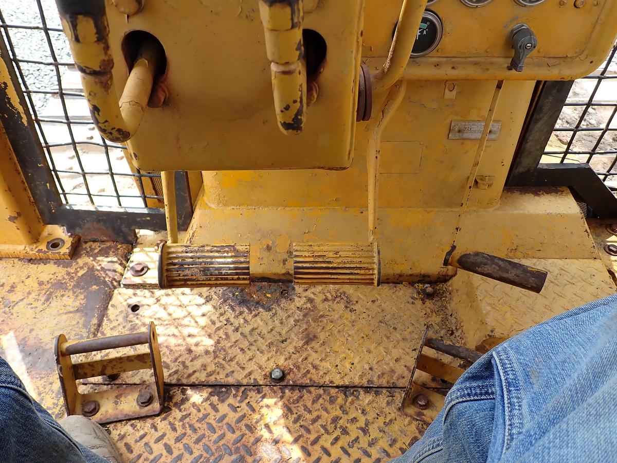 Used 1976 CAT D7G Crawler Dozer FORESTRY PACKAGE w/ WINCH
