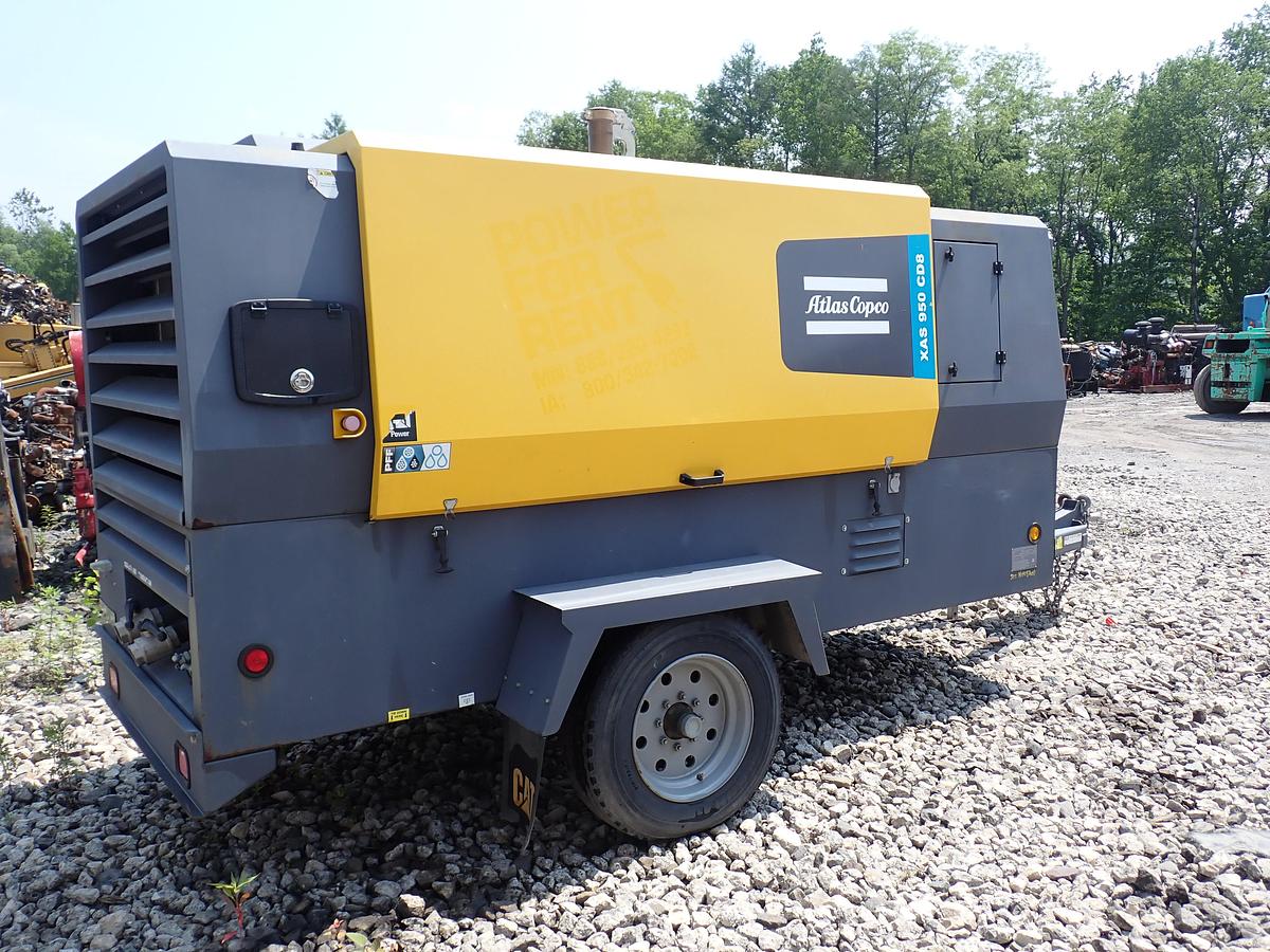 Used 2019 Atlas Copco XAS950CD8 950 CFM Air Compressor 1496 HOURS