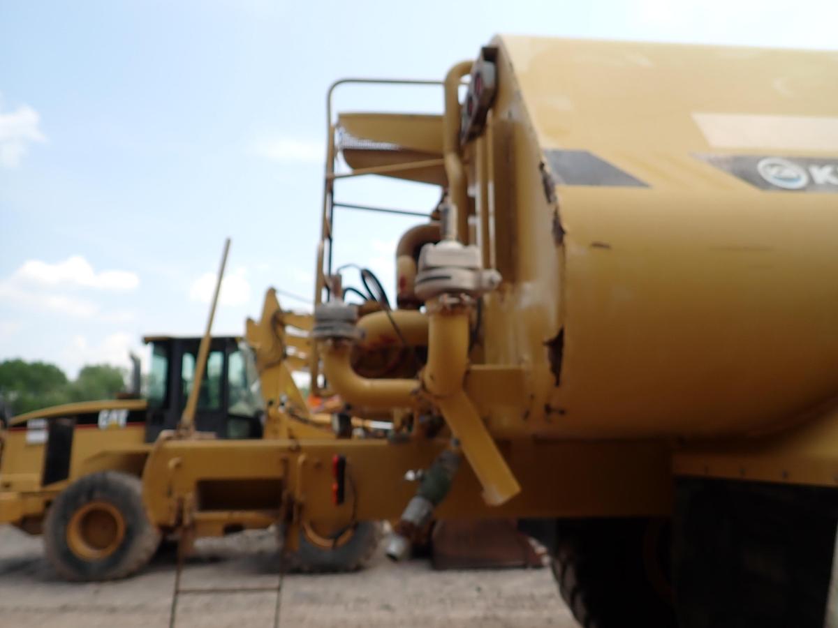 Used 2012 CAT 740B