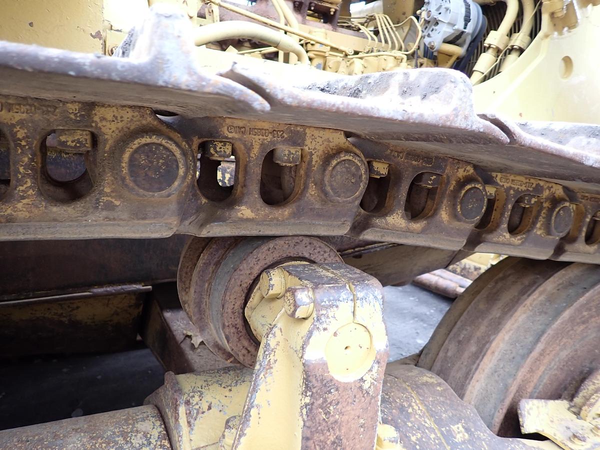 Used 1980 CAT D7G Crawler Dozer w/ RIPPER!